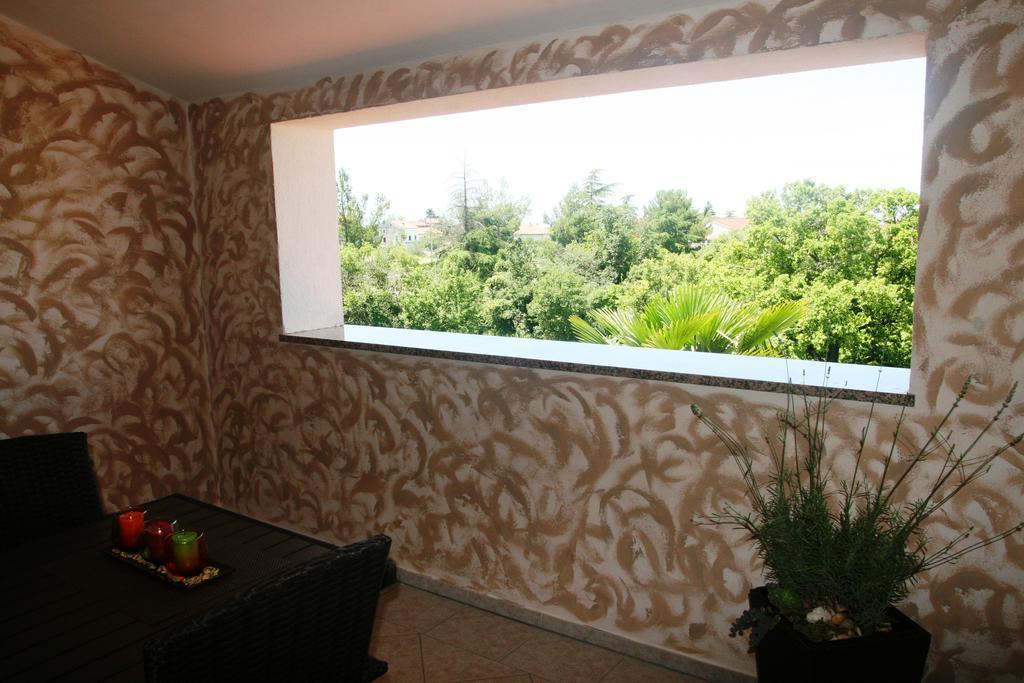 Korsa Apartment Sveti Lovrec Pazenaticki Exterior photo